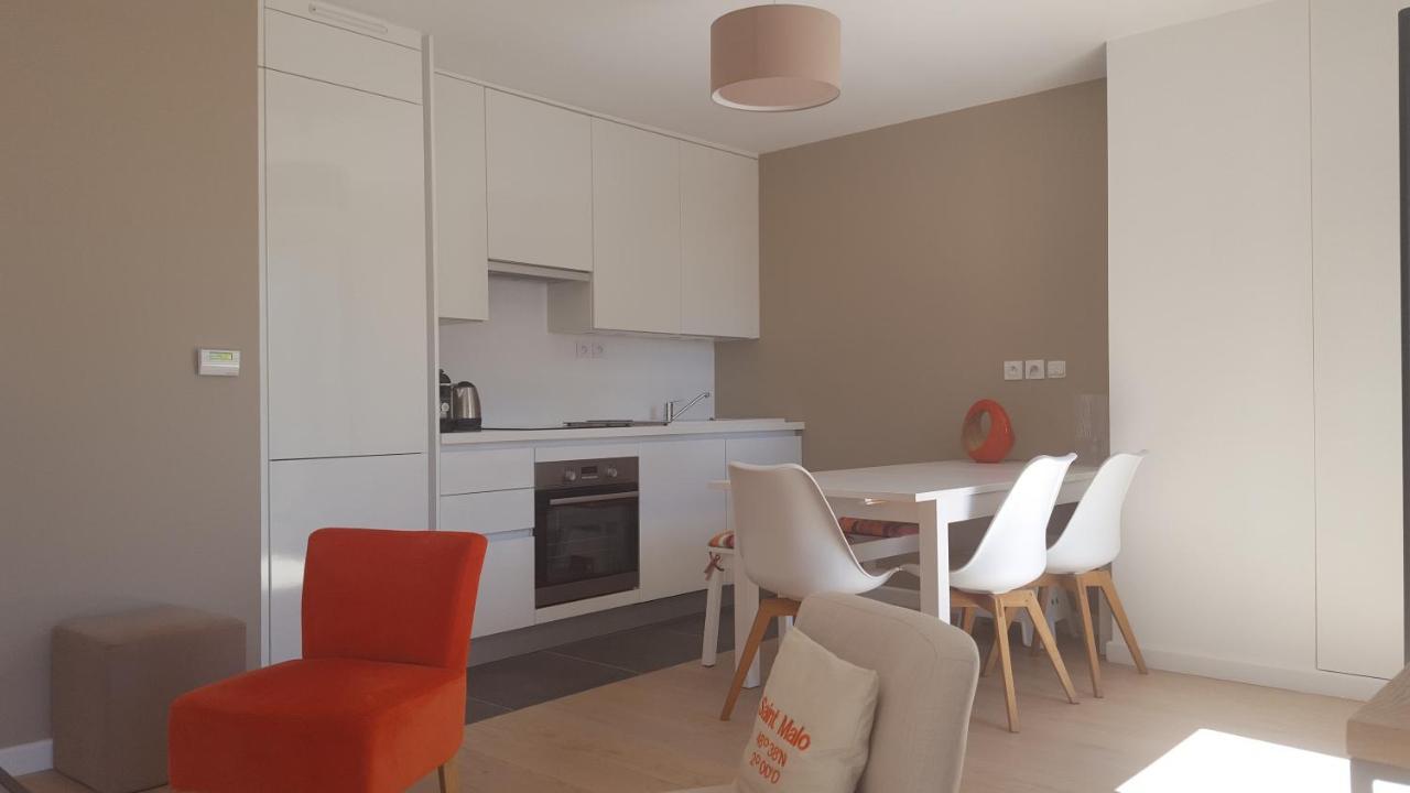 Les Cyprès - appartement avec grande terrasse proche plage - St Malo Saint-Malo Esterno foto